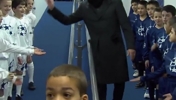 孩子王!名场面:当欧冠镜头给到穆里尼奥……